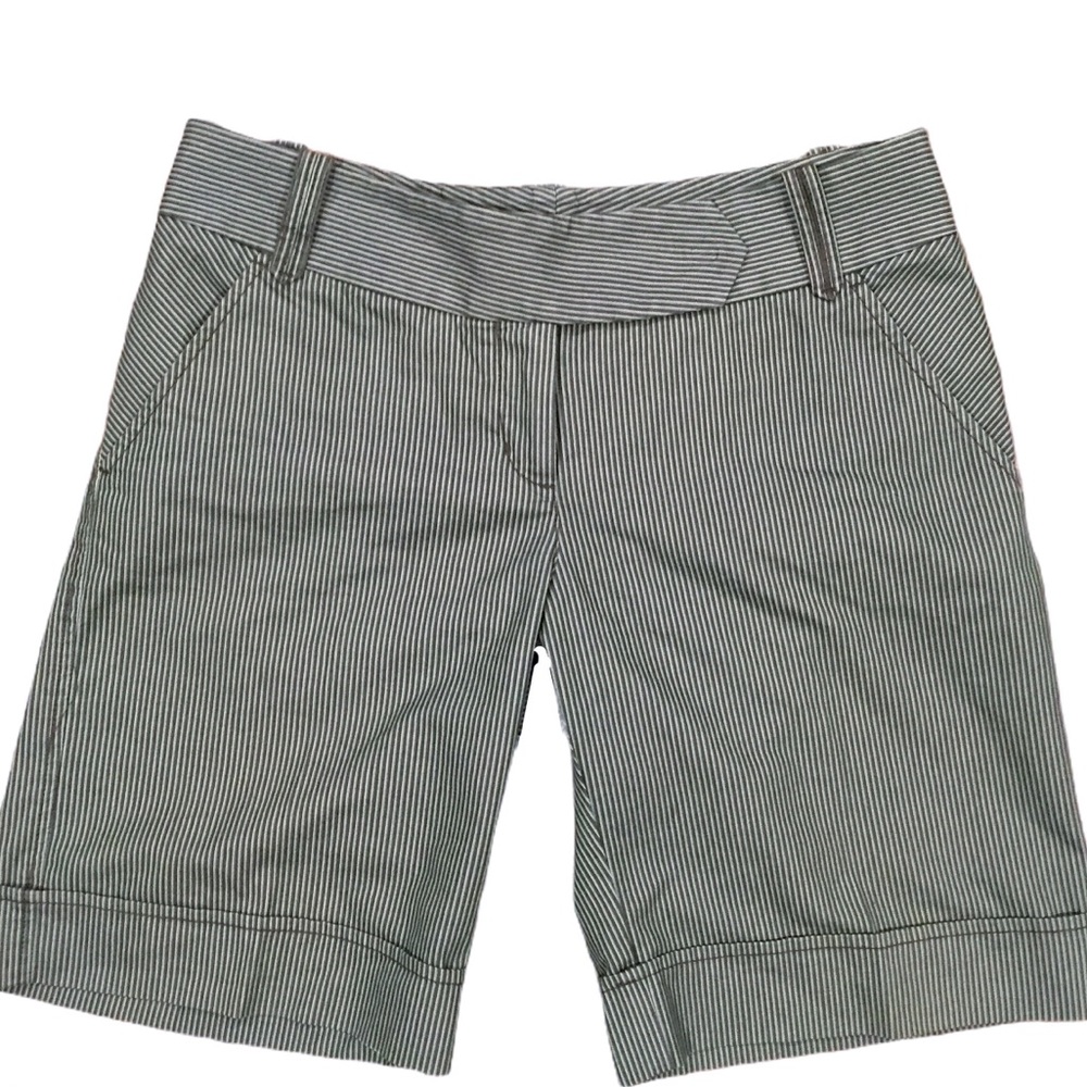 Tom K Nguyen Pinstripe Bermuda Shorts Green - Picture 2 of 7